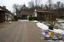 Dom wolnostojący graniczący z lasem- Niedoradz